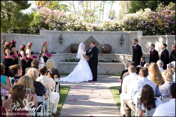 outdoors wedding ceremony